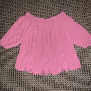 Scrunched neck 3/4 sleeve shirt